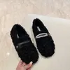 Sıradan Ayakkabı Boncuklar Kuzu Swokool Moccasins Kadın Sıcak Peluş Daireler Ins Rahat Shearling Sneakers Fleeces Soafers İnci Kış Kürek Kadınlar 2024