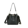 Shoulder Bags High Quality Ladies Messenger Bucket Bag 2024 Korean Style Simple Wide Strap One Hit Color Retro Handbag