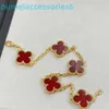 2024 Schmuckdesignermarke Vanl Cleefl Arpelsbracelet v Golden Four Leaf Grass Five Flower Womens 18k Rose Gold Natural White Fritillaria Red Jade Silver