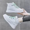 Casual Schuhe 2024 Frauen Turnschuhe Damen Atmungsaktive Trainer Weibliche Vulkanisierte Studenten Komfort High Top Walking Weiß