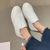 Zapatos informales para mujer, a la venta, moda 2024, grandes y sólidos con cordones, zapatillas vulcanizadas para deportes al aire libre de primavera para mujer, Zapatos