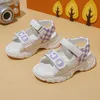 Gratis fartygsdesigner Sandal Kid Shoes Toddler Shoe Girl Youth Shoe Athletic Outdoor Casual Fashion Sneakers Children Walk Shoe XBS813