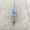 Anéis de cluster S925 Sterling Silver Full Diamond Sea Blue Water Drop Anel Europeu e Americano Moda Jóias Mulheres Noivado