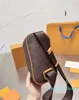 Mężczyźni i kobiety Projektant Cross Body Projektantka klatki piersiowej Modna torba na ramię luksusowe torby komunikatorowe kwiatowy kieszonkowy 2 colors Retro Crossbody Torby