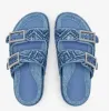 SS24 Blue Denim Slides Fashion Fashion Slies مزدوج الشريحة مسطحة مع أبازيلي زخرفية الرغيف الفرن