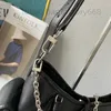 Luxus -Designer -Tasche Mode Weiche Lederbeutel Frauen Handtaschen Damen Crossbody Taschen Clutch Bags Schultertasche weibliche Geldbörse große Kapazitätsbeutel 29x24x12 mm Größe