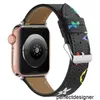 Passowe pasty do projektanta pasmowe pasmowe pasma do Apple Watch 45 mm 42 mm 38 mm 40 mm 44 mm 49 mm opaski skórzane paski bransoletka moda L Flower Square Drobów iwatch 8 7 6