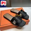 Designer Slippers Triple Black White Red Leather Casual Flats Slides Sliders Fashion Luxury Womens Ladies pantoufle Summer claquette Size 35-42