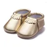 İlk Yürüyüşçüler El Yapımı Altın Bebek Bebek Ayakkabı Çocukları Mokasen Sporlar Toddler Walker Pu Yumuşak Saçak Doğuş Ayakkabı En Kalite