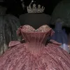 Rosa Schatz glänzender Quinceanera Ballkleid von den Schulterspitzenperlen Kristall Tull Mexikanische süße 16 Kleider 15 Anos 0516