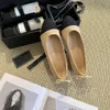 Designer platte balletschoenen met enkele schoen voor dames leren antislip ballet mouwloze damesschoenen met ronde kop