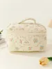 Cosmetic Bags Large CapaCity Makeup Bag Handheld With Floral Storage Portable Handbag Purse Quilted Cotton Flowers