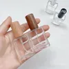 Depolama şişeleri 15ml kare küçük örnek ayrı şişeleme taşınabilir kayın kapağı sprey şişe ceviz orman cam pres boş ahşap kapak
