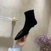 Sapatos de vestido 2024 outono e inverno botas de tornozelo de salto baixo mulheres apontadas finas elásticas moda casual