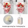 Клубничный букет цветов, связанный крючком, законченный искусственный со световыми нитками, подарок на день Святого Валентина 240308