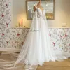 Märchenhafte elbische Boho-Hochzeitskleider mit Umhang, Illusionsapplikationen, Spitze, böhmische Brautkleider, Tüll, Strand-Land-Brautkleid 2024, Vestido De Novia, Prinzessin