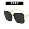 2 pcs Mode luxe designer Mètre clou carré lunettes de soleil sans cadre pour les femmes