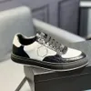 2024 nieuwe hoogwaardige outdoor-casual schoenen, echt lederen riemen, spikes set lage sneakers, metalen buitenontwerp met originele verpakking bvfrd00001