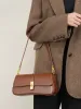 Сумка из коровьей кожи Baguette Женские сумки на плечо Высококачественная винтажная сумка в стиле ретро Классический маленький кошелек с пряжкой из натуральной кожи B5m4 #