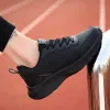 BOTAS 2023 Sapatos femininos de corrida de primavera de primavera esportiva casual esportes pretos tênis tênis de tênis zapatillas deporte mujer