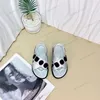 2024 SIEDZINY SIEDZINY BUTY DZIECKI BUTY Dzieci Dziewczyny Kopcia Kopci Baby Todddlers Outdoor Casual Beach Luksusowe marki Buty Sandalias Mujer Slajd G Dwa Włochy