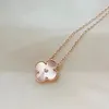 2024 Womens Love Clover Designer Brand Pendant Necklaces with Shining Crystal Diamond 4 Leaf Gold Laser Sier Choker Necklace Party 05