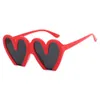 2 adet moda lüks tasarımcı aşk güneş gözlükleri 2023 yeni kişiselleştirilmiş güneş gözlüğü takımı komik şeftali kalp güneş gözlüğü kadın trend