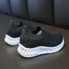 Turnschuhe Kinder-Sockenschuhe, modische gestrickte Jungen-Tennisschuhe, solide Slide-On-Kinderschuhe, atmungsaktive, lässige Mädchenschuhe, Kinder-Sportschuhe 240322