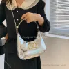 sac de créateur sac fourre-tout Couleur unie, tendance et personnalisé, sac à bandoulière avec boucle en métal pour les déplacements quotidiens des femmes, sac sous les bras