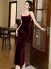 Vestidos casuais elegante reunião anual vestido longo mulheres vinho francês vermelho preto veludo cinta backless fenda maxi robe femme festa inferior