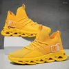 Scarpe casual 2024 Sneakers moda uomo Mesh traspirante Corsa e corsa Sport all'aria aperta Piattaforma da passeggio leggera Confortevole