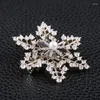 Brooches Glimmering Chilly Snowflake Copper Pins Full Zircon Paved Brass For Women Girls Coat Sweater Party Jewelry