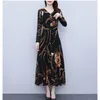 Robes décontractées Printemps Automne Mode Floral Impression Maxi Robe Femmes High Street Col V Manches Longues Élégant Tout-Match Robe