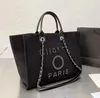 Fashion Women's Letter CC Beach Bag حقائب اليد الفاخرة حقائب مسائية CH Canvas Canvas مصممين مصممين كبيرة على ظهر حقيبة يد صغيرة مصغرة Z0LA