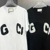 Kadınlar Erkek Tasarımcı Tshirt Lüks Tee Tehlikesi Yaz Yuvarlak Boyun Tişörtlü Tişört Pamuk Mektup Baskı Tatil Günlük Giysiler Tasarımcıları Pullover T-Shirt 12 Crd2403233