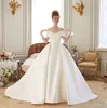 Chic off Off Princess Ball suknie ślubne Suknie ślubne Proste eleganckie satynowe tylne guziki Bride Suknie Recepcja Sweet Train Women Bridal Sukienki de Mariee Cl3408