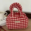 Bolsas de hombro Diseño retro Bolso de felpa 2024 Bolso cruzado Solo rojo a cuadros Mujeres Pequeño cuadrado