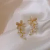 Brincos de garanhão na moda bonito flor cristal para mulheres meninas casamento noivado dia dos namorados presente moda jóias atacado