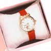 جديد INS Womens Watch Fresh and جميل Cat Girl الطالب الكوارتز مشاهدة Star Moon Bracelet Wristwatch مجموعة