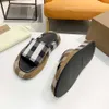 Designer tofflor Sandaler Kvinnor Luxury Fashion Non-Slip Brand Flat Beach Luxury Friction Letter Plaid Outdoor Travel Home Leisure Slippers Storlek 35-41