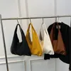 Borsa a tracolla da donna moda estiva Borse impermeabili di grande capacità Borse da spiaggia per il tempo libero per le vacanze Borse sotto le ascelle alla moda 240307