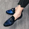 Skor 2022 Män kväll formell klänning Rhinestone skor loafers casual prom bröllopsfest läder slip på skor män silver plus storlek 48