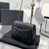 أكياس CC الفاخرة العلامة التجارية الكتف الكتف الكلاسيكية Mini Flap Square Bag Pearl Crush Ball Metal Matelasse Chain Crossbody Black W Mexim