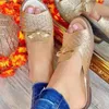 Pantofole Scarpe da donna con fiocco dorato 2024 Estate antiscivolo piatte da donna Sandali classici da donna con punta aperta