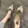 Freizeitschuhe 2024 Damen Single Fashion Spitzschuh Flacher Mund Bequemer niedriger Absatz Plus Größe 43 Weiblich