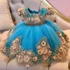 3D Floral Apliques Azul Little Flower Girls Vestidos Para Festa de Casamento Pérolas de Manga Curta Frisada Crianças Primeira Comunhão Vestidos Na Altura Do Joelho Vestido de Batizado de Criança