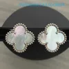 Créateur de bijoux de marque de luxe Vanl Cleefl Arpelsstud Boucles d'oreilles à quatre feuilles Femme Or 18 carats Pur Argent Lucky Grass Blanc Fritillaria Non Fading Mimi Boucles d'oreilles