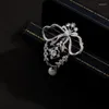 Brooches French Retro Fringe Pearl Brooch Court Style High-grade Temperament Luxury Corsage Women's Jewelry