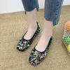 Scarpe casual da donna con paillettes singole primaverili e autunnali con bocca poco profonda, set di fagioli piatti