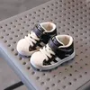 Sneakers Babyschoenen peuter vrijetijdsschoenen kindersportschoenen modieuze en casual babyzachte schoenen 24322